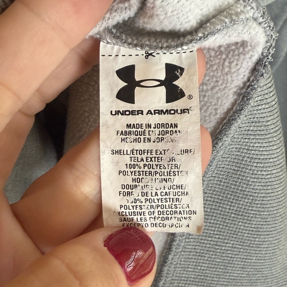 Under Armour semi fitted hoodie • Women’s small - Picture 3 of 7